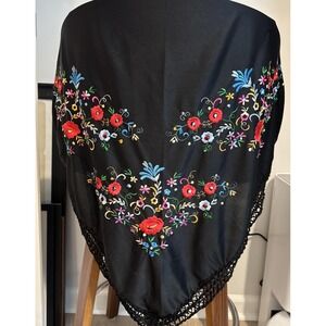 VTG Black Polyester Floral Embroidery Piano Triangle Shawl Boho Hippie Shrug